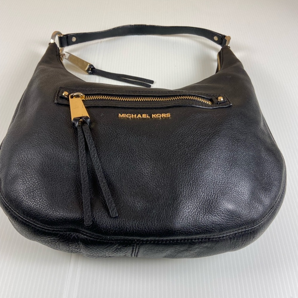 Michael Kors Pebbled Leather Hobo Shoulder Bag – Black - Picture 4 of 11